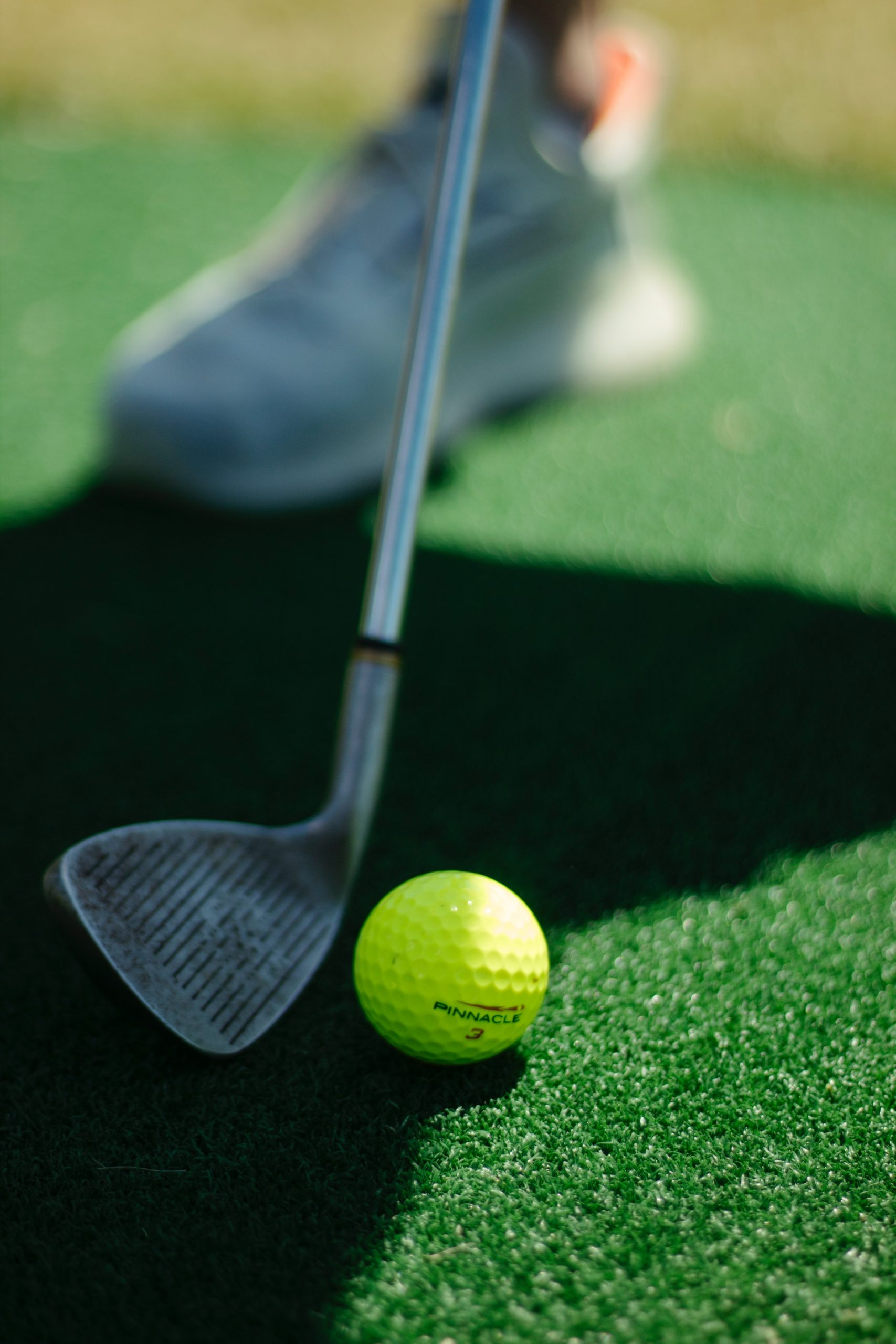 How to Play Mini Golf