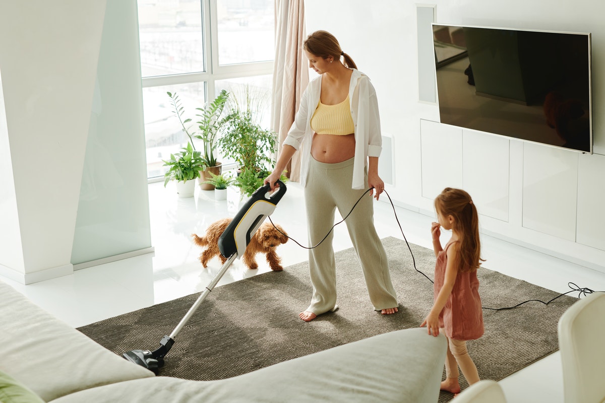 Spring Cleaning: 6 Tips to Keep Your Apartment Allergen-Free