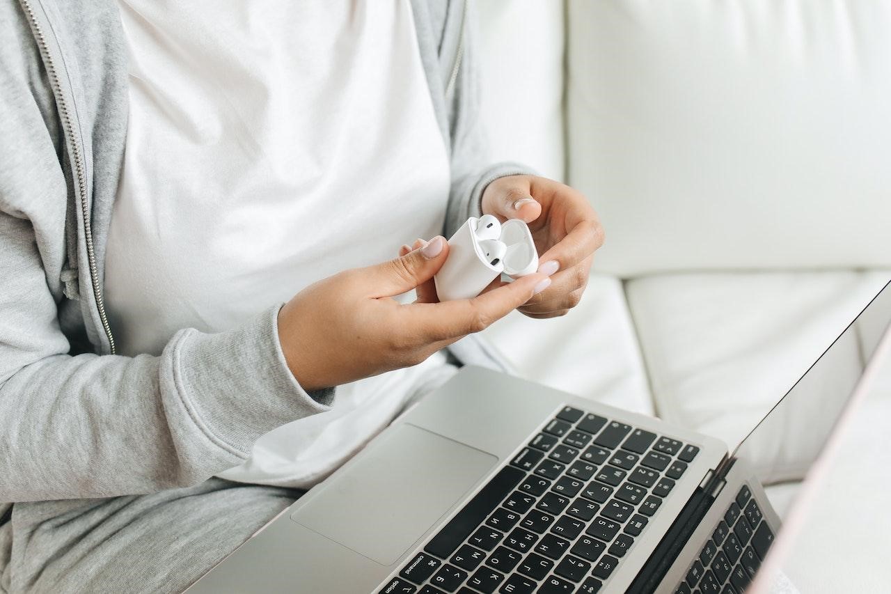 airpods 3 connecting and disconnecting