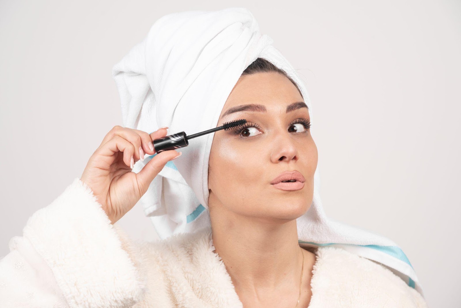 Eyelash Extension Aftercare Tips For Maintaining A Gorgeous Lash Look eyelash-extension-aftercare-tips-for-maintaining-a-gorgeous-lash-look