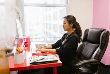 desk posture tips